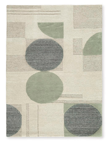Signature Design Medium Rug 5.04 FT by 7 FT
