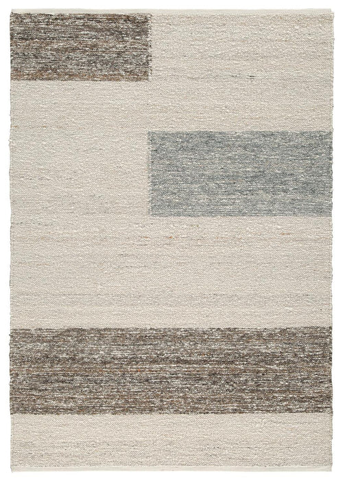 Signature Design Medium Rug 5 FT by 6.94 FT