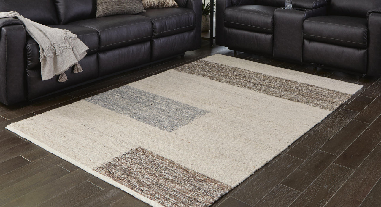 Signature Design Medium Rug 5 FT by 6.94 FT