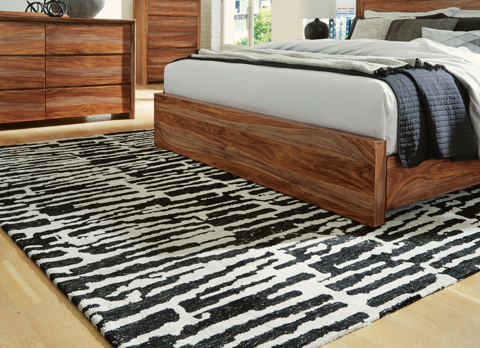 Signature Design Large Rug 7.64 FT by 9.85 FT