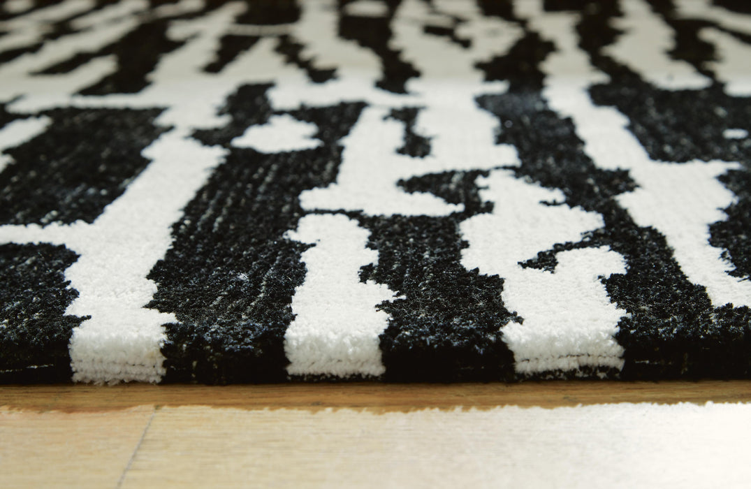 Signature Design Extra Large Rug 10.25 FT by 14.17 FT