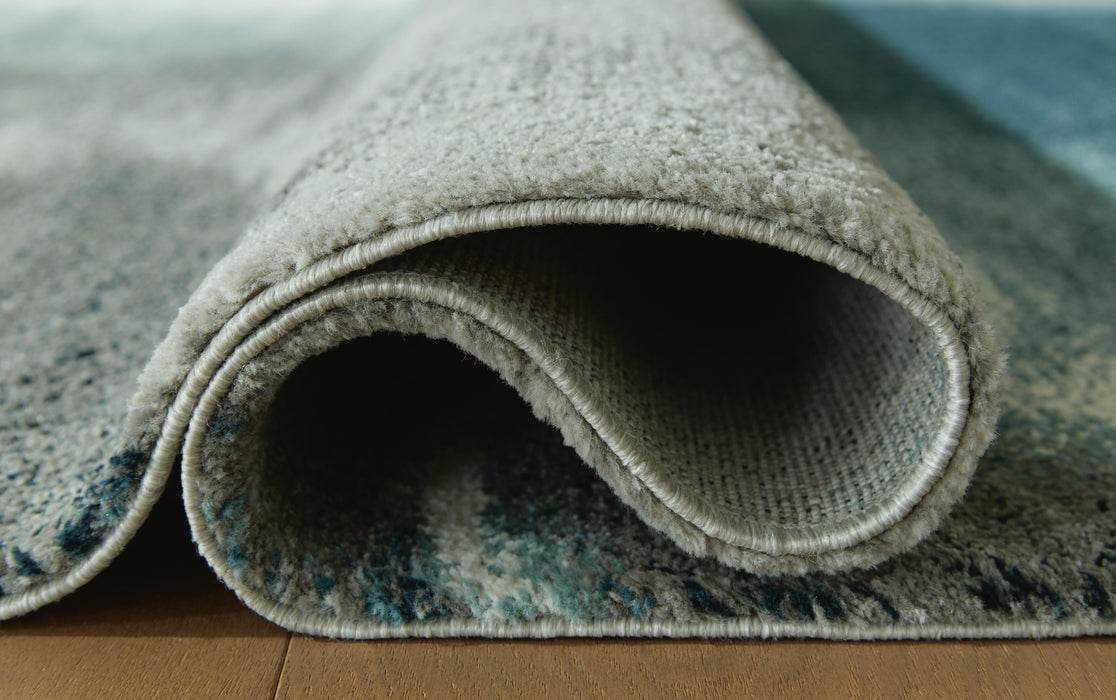 Signature Design Medium Rug 5.24 FT by 6.95 FT