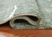 Signature Design Medium Rug 5.04 FT by 6.94 FT