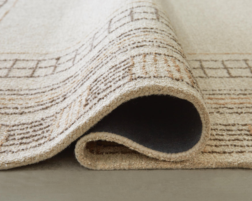 Signature Design Medium Rug 5 FT by 6.92 FT