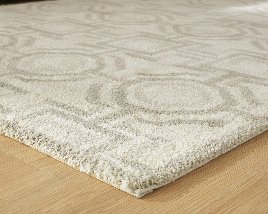 Signature Design Medium Rug 5.25 FT by 7.08 FT
