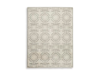 Signature Design Medium Rug 5.25 FT by 7.08 FT