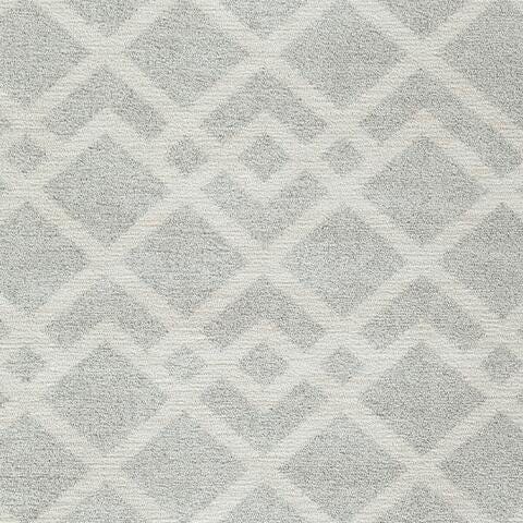 Signature Design Medium Rug 5.25 FT by 7 FT