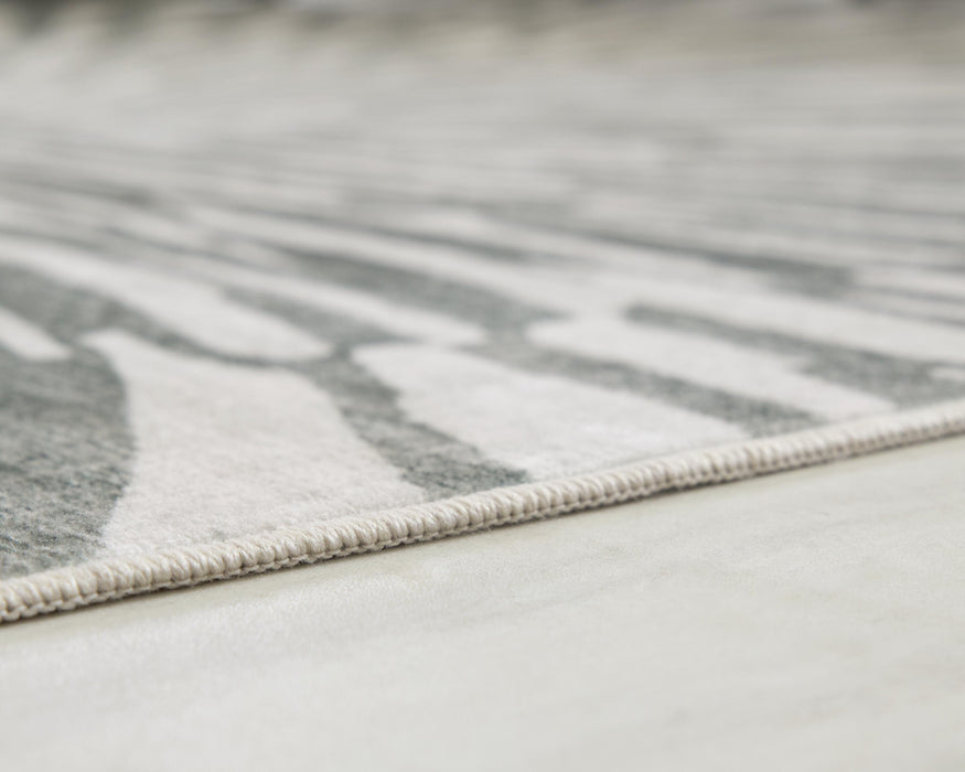 Signature Design Washable Medium Rug 4.96 FT by 6.94 FT