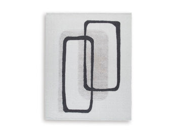 Signature Design Large Rug 7.63 FT by 9.83 FT