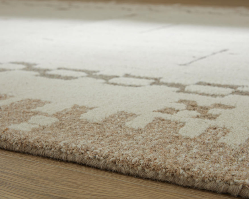 Signature Design Medium Rug 4.98 FT by 6.85 FT