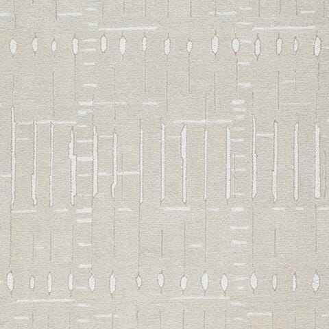 Signature Design Medium Rug 4.96 FT by 6.9 FT