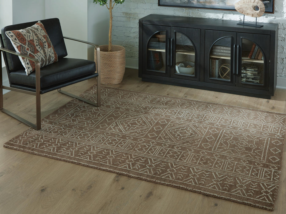 Signature Design Medium Rug 5 FT by 6.98 FT