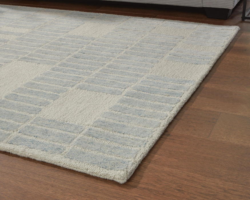 Signature Design Large Rug 7.58 FT by 9.77 FT