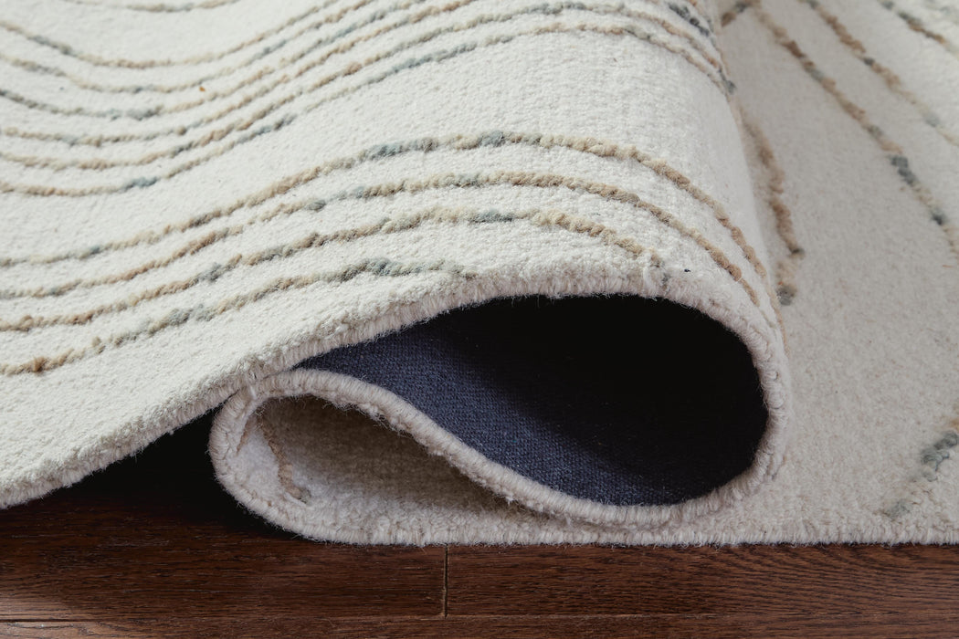 Signature Design Medium Rug 5.08 FT by 6.98 FT