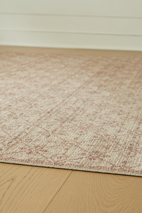 Signature Design Medium Rug 5.25 FT by 7 FT