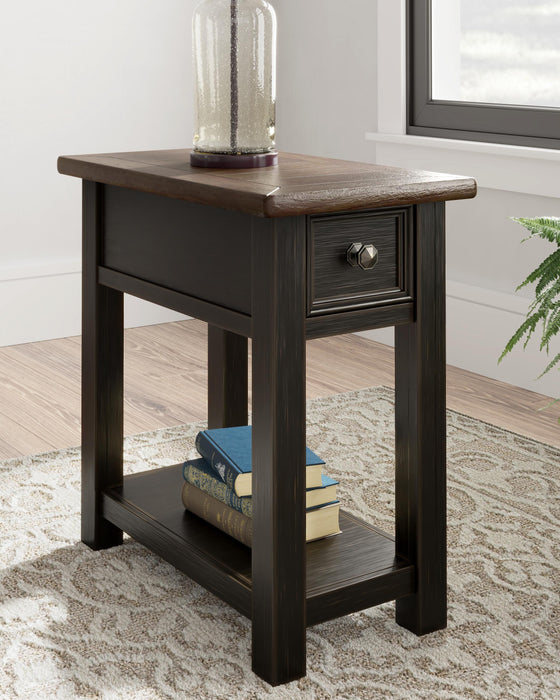 Signature Design Grayish Brown/Black Chair Side End Table