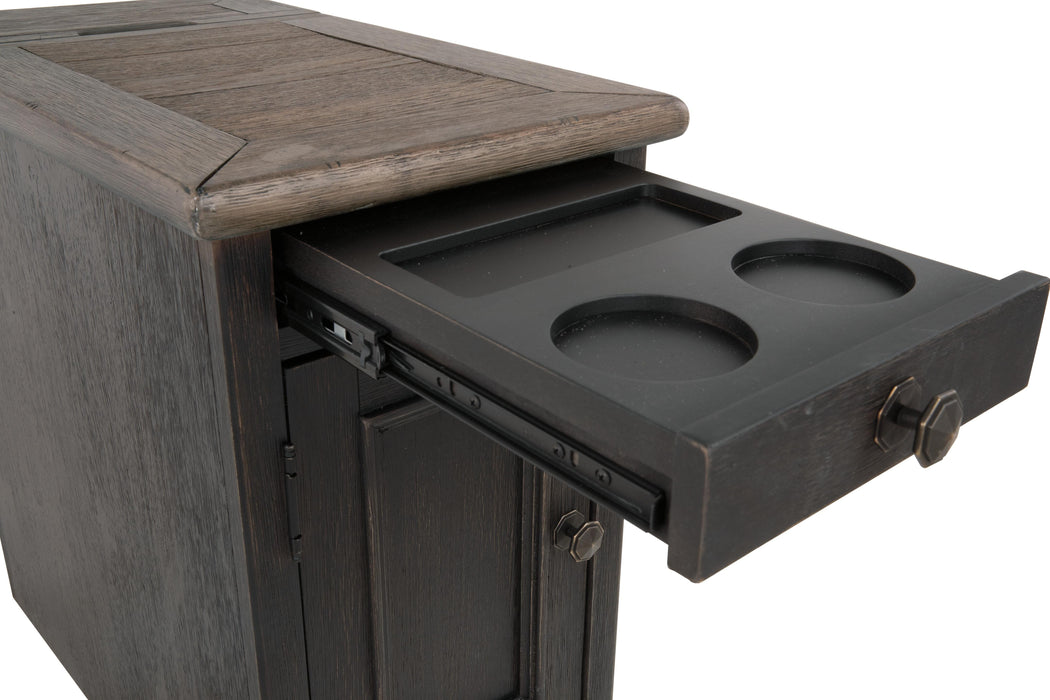 Signature Design Grayish Brown/Black Chair Side End Table