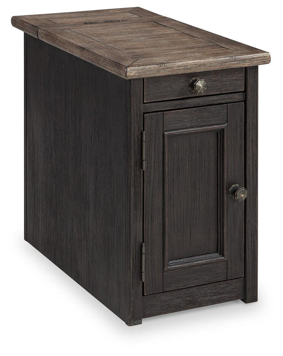 Signature Design Grayish Brown/Black Chair Side End Table