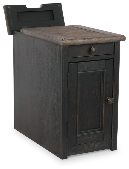 Signature Design Grayish Brown/Black Chair Side End Table