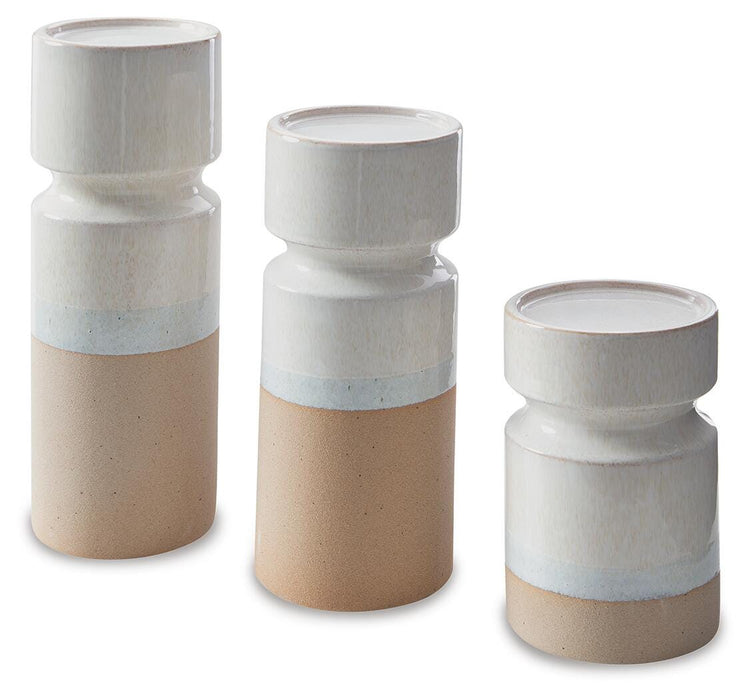 Hurston Ivory/Brown Candle Holder Set (3/CN)