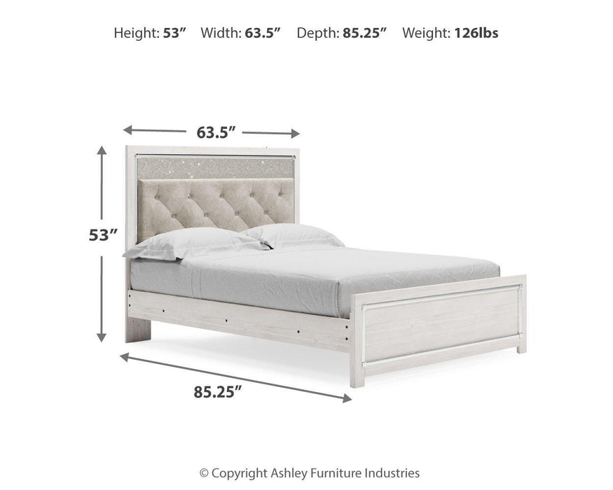 Altyra White Altyra Queen Panel Bed