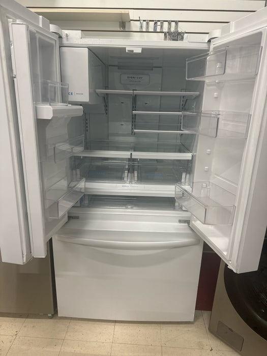 Frigidaire - 27.8 Cu. Ft. French Door Refrigerator - White - display_model