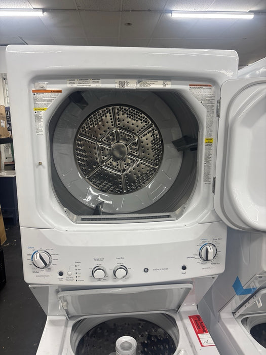 GE Unitized Spacemaker 3.8 cu. ft. Capacity Washer with Stainless Steel Basket and 5.9 cu. ft. Capacity Gas Dryer - display_model