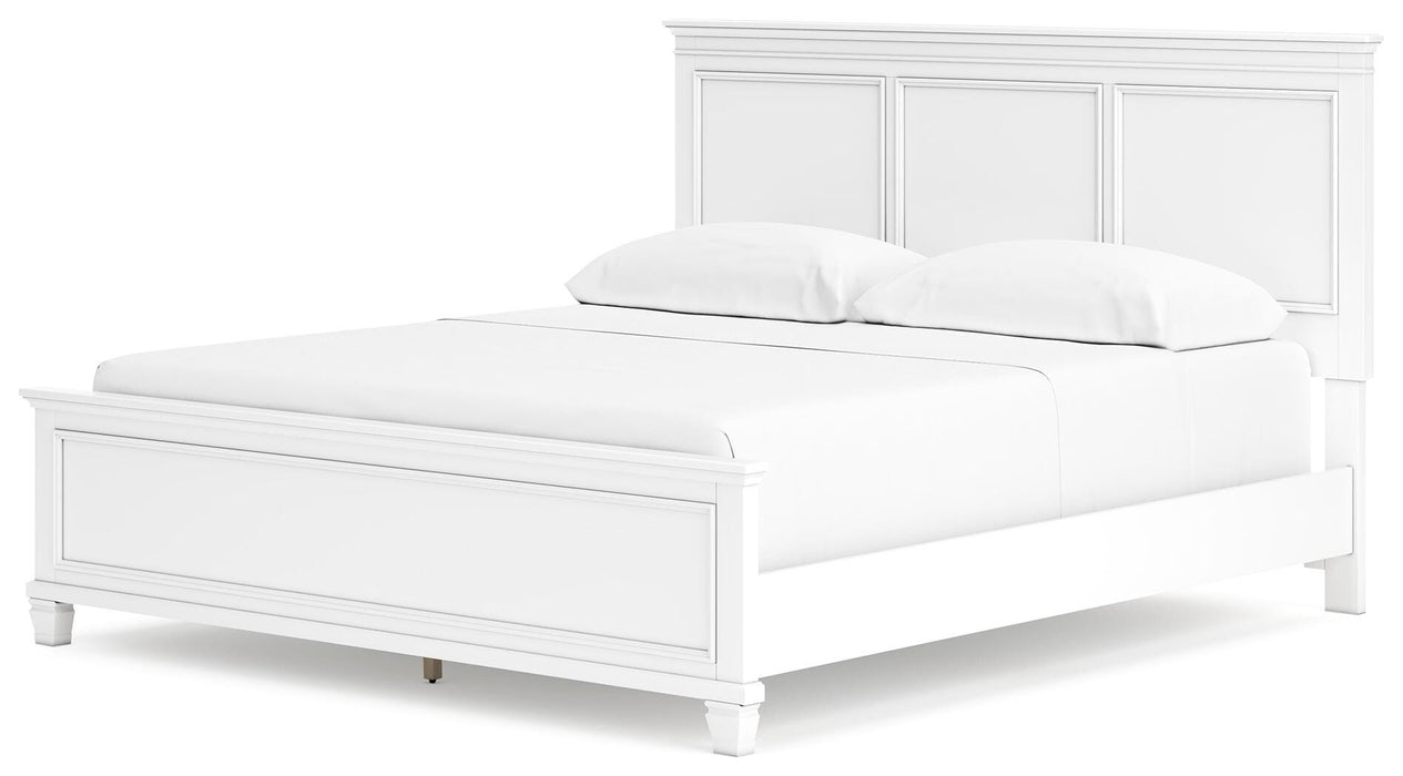 Fortman White Bedroom Collection