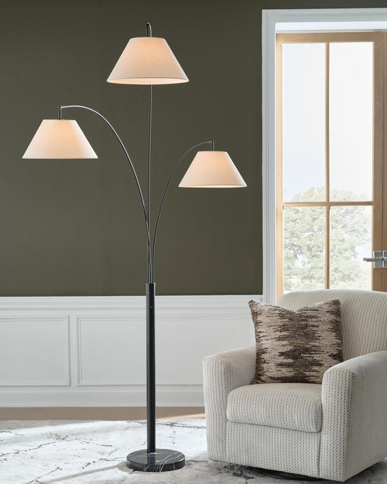 Gibbswellner Black Metal Arc Lamp (1/CN)