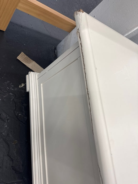 Charlestown White 48" Lift Top Coffee - new