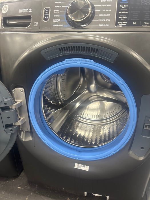 GE 5.0 cu. ft. Capacity Smart Front Load ENERGY STAR Steam Washer with SmartDispense UltraFresh Vent System with OdorBlock and Sanitize + Allergen - display_model