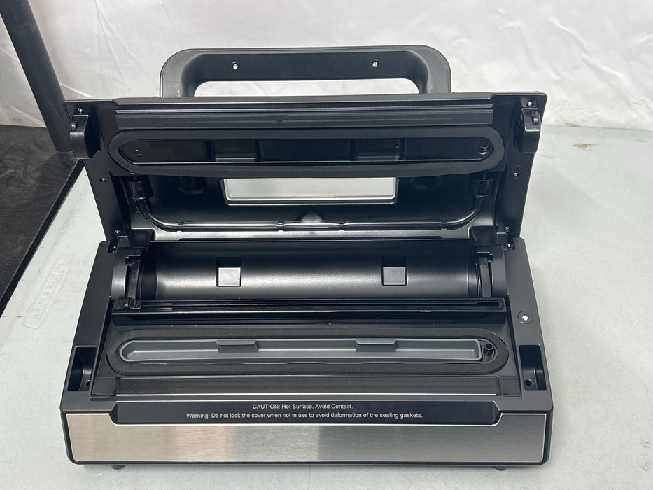 Nesco Deluxe Food VS-12 Vacuum Sealer, 130 Watts, Kit Bags & Viewing Lid, Compact, Silver - new