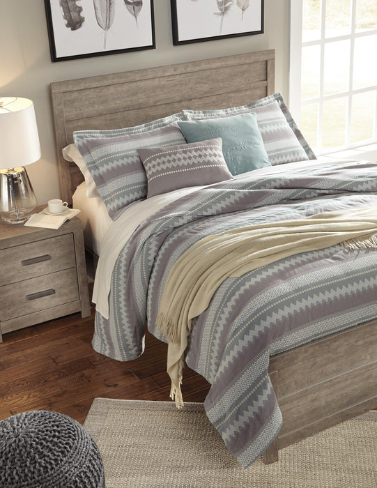Culverbach Gray Culverbach Queen Panel Bed