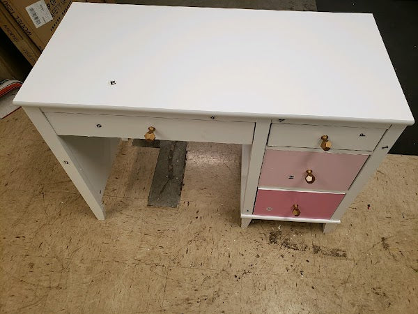 Little Seeds Monarch Hill Poppy Kids’ Desk with 2 Sets of Knobs - open_box