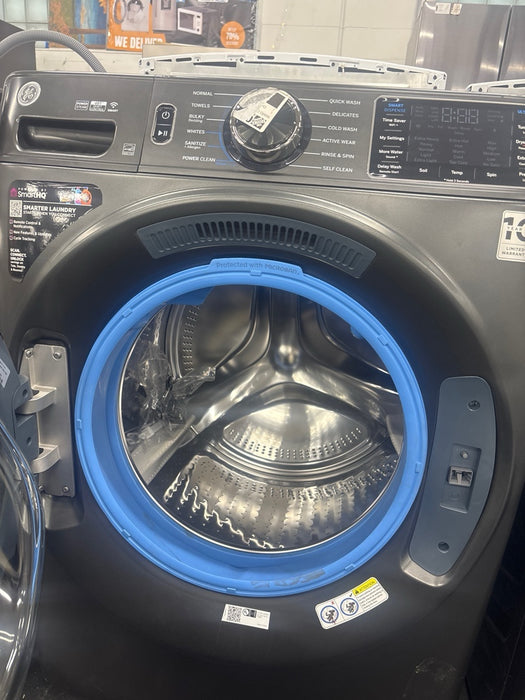 GE 5.0 cu. ft. Capacity Smart Front Load ENERGY STAR Steam Washer with SmartDispense UltraFresh Vent System with OdorBlock and Sanitize + Allergen - new