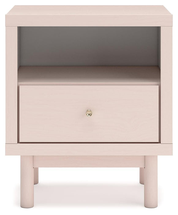 Wistenpine Blush Bedroom Furniture Pieces