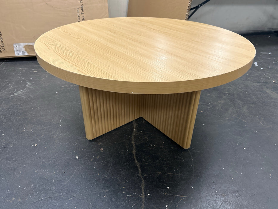 Better Homes & Gardens Lillian Fluted Coffee Table, Natural Pine Finish - new