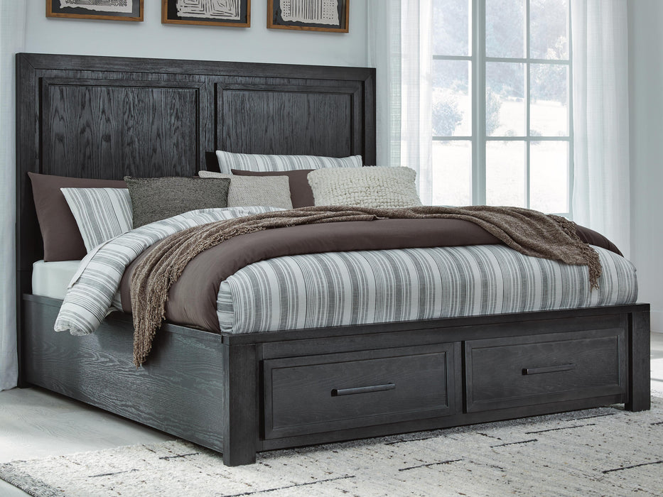 Foyland Black/Brown Bedroom Collection