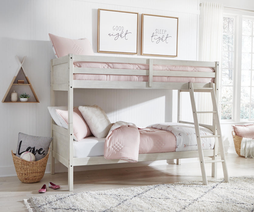 Robbinsdale Antique White Twin/Twin Bunk Bed w/Ladder