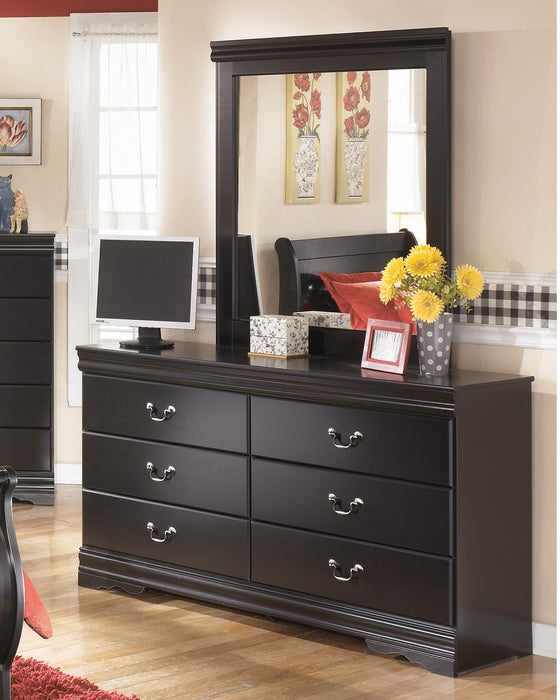 Huey Vineyard Black Huey Vineyard Dresser and Mirror