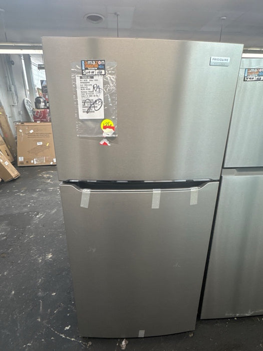 Frigidaire Fght2055v Gallery 30" Wide 20 Cu. Ft. Energy Star Certified Top Freezer - open_box