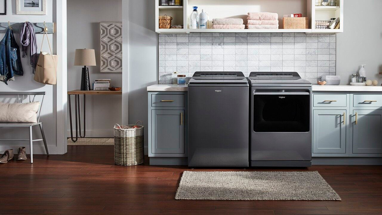 Whirlpool - 7.4 Cu. Ft. Smart Electric Dryer with Steam and Advanced Moisture Sensing - Chrome Shadow - display_model