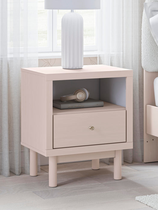 Wistenpine Blush One Drawer Night Stand