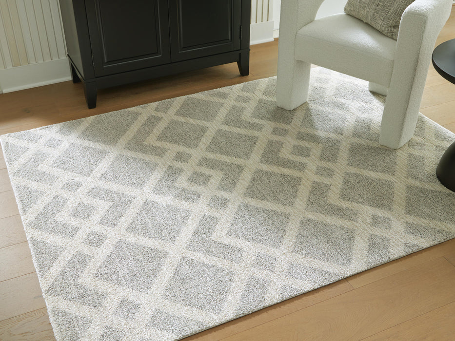 Unawick Gray/Ivory Medium Rug