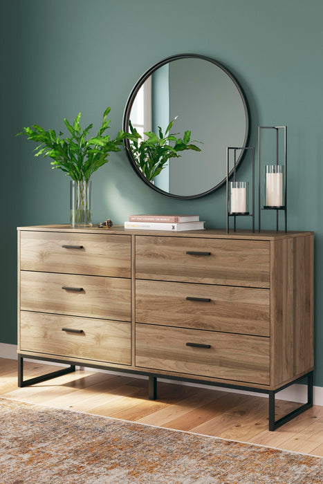 Deanlow Honey Six Drawer Dresser