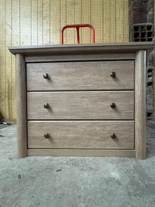 My Texas House Monroe 3 Drawer Nightstand with USB, Brushed Oak Finish -