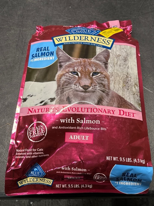 Blue Buffalo Wilderness Natural High Protein Dry Food for Adult Cats, Salmon, 4-lb Bag - new