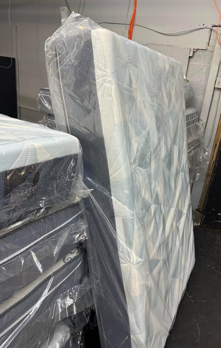 Premium Ultra-Firm Orthopedic Mattress – Geometric Knit Cover – Back Support & Spinal Alignment - Full - new