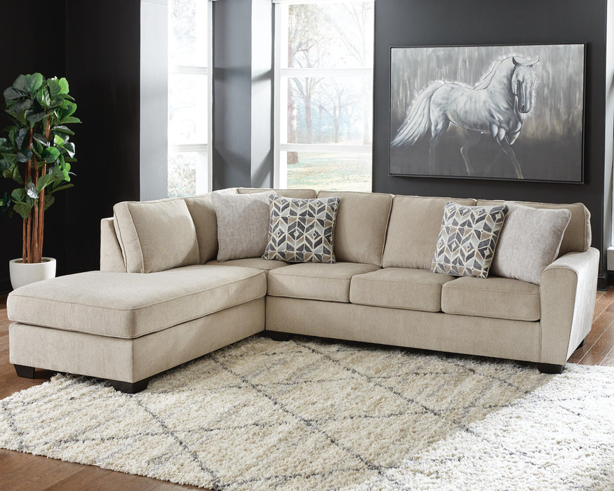 Decelle Putty Decelle 2-Piece Sectional with Chaise