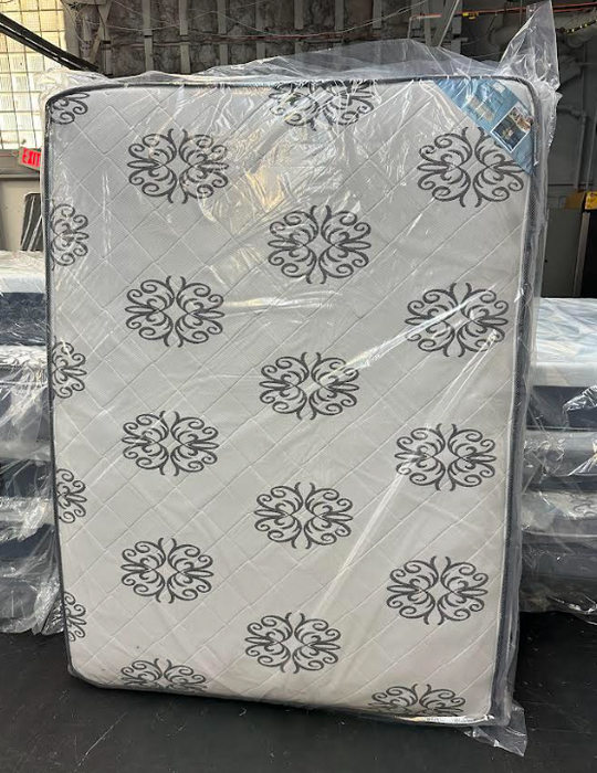 Full Size - LifeStyle Premium Pillow Top Mattress – Medium Firm Support Breathable Fabric, Elegant Design - new
